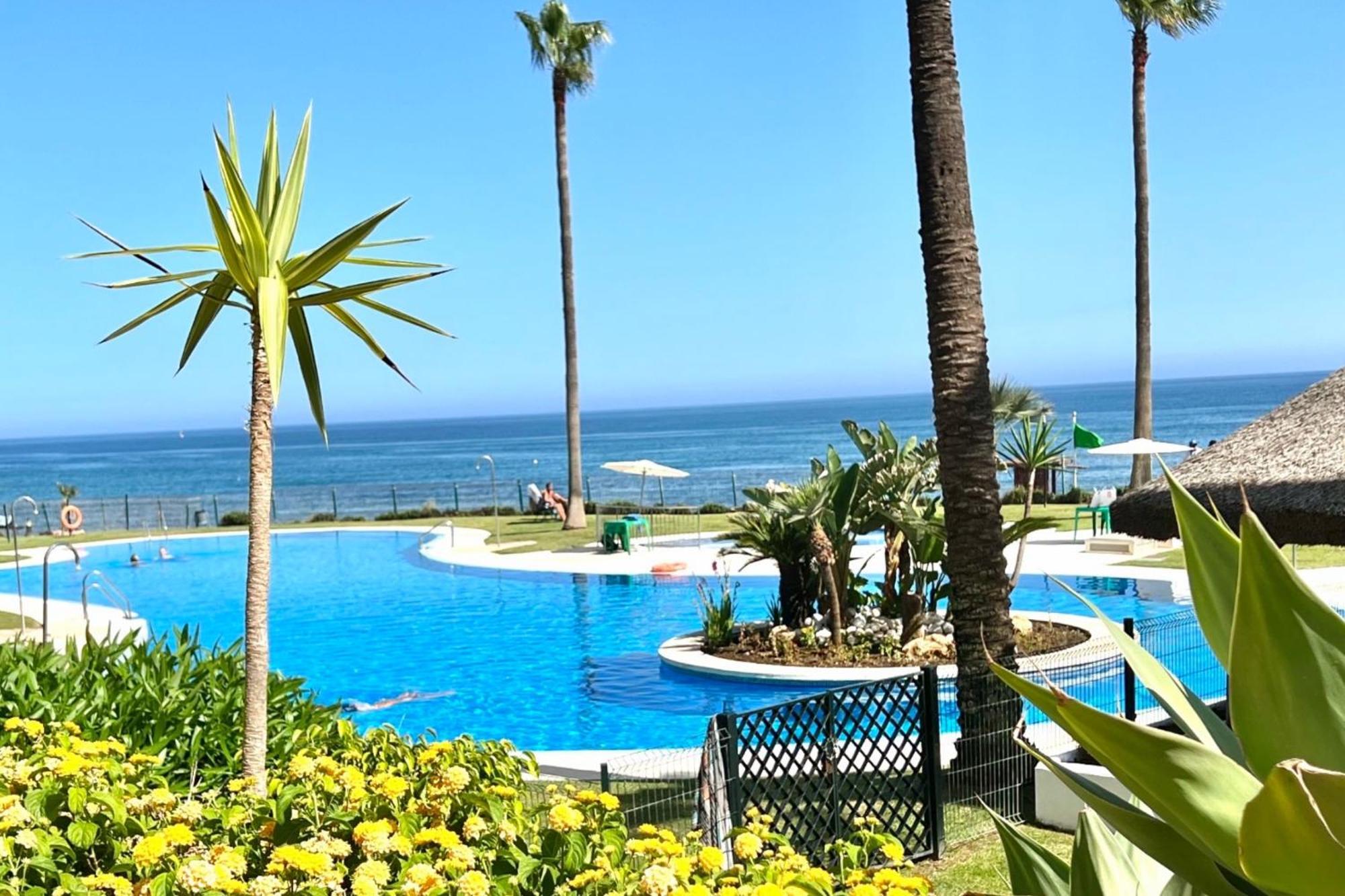 Mi Capricho 2D Beachfront- Apartment With Sea View - Costa Del Sol Sitio de Calahonda ภายนอก รูปภาพ