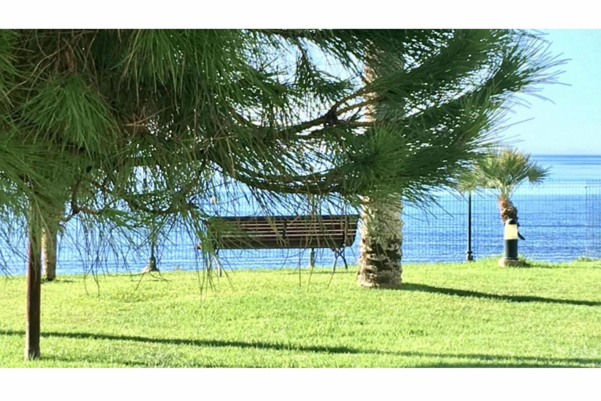 Mi Capricho 2D Beachfront- Apartment With Sea View - Costa Del Sol Sitio de Calahonda ภายนอก รูปภาพ